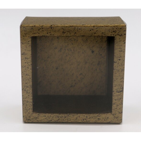 Dovanų dėžutė, matinio aukso su kalto metalo efektu, įmaunama į skaidrų dangtelį, Italija. H6x11,5x11,5cm