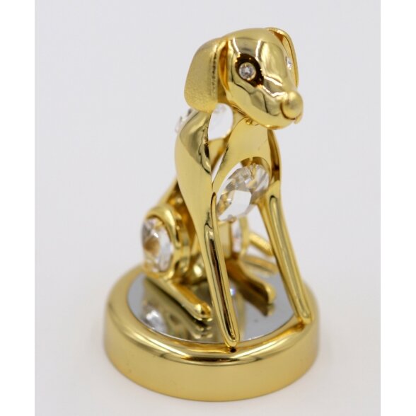 Metų zodiako ženklas "Šuo", dengtas tikru auksu, su Swarowski akmenukais, Įmagnetintas, dėl to gali "laikyti" kaulą. H9cmx6cm